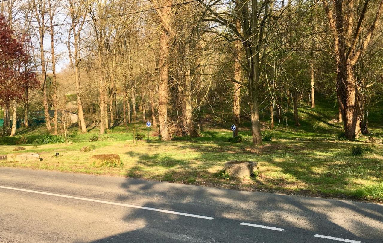 La Tour De Flandre Lägenhet Rousseloy Exteriör bild